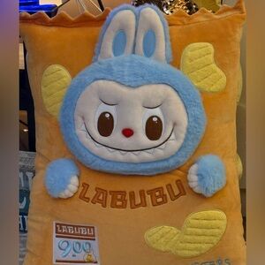 LABUBU PILLOW
Wacky Mart Series-Pillow (Chips) From Japan pop mart Labubu